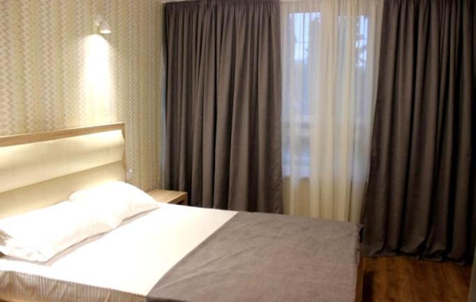Hotel Lile Tbilisi ภายนอก รูปภาพ