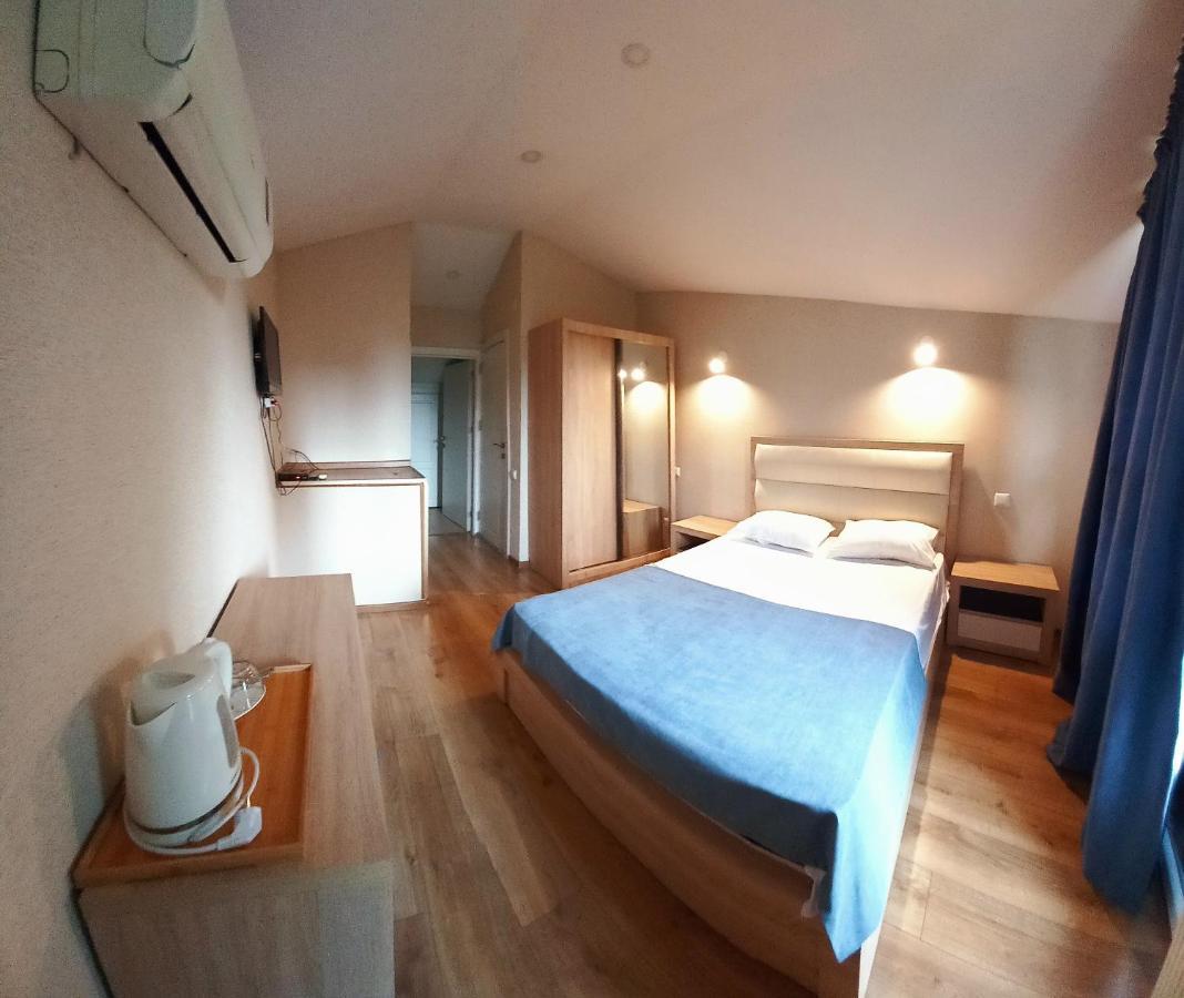 Hotel Lile Tbilisi ภายนอก รูปภาพ