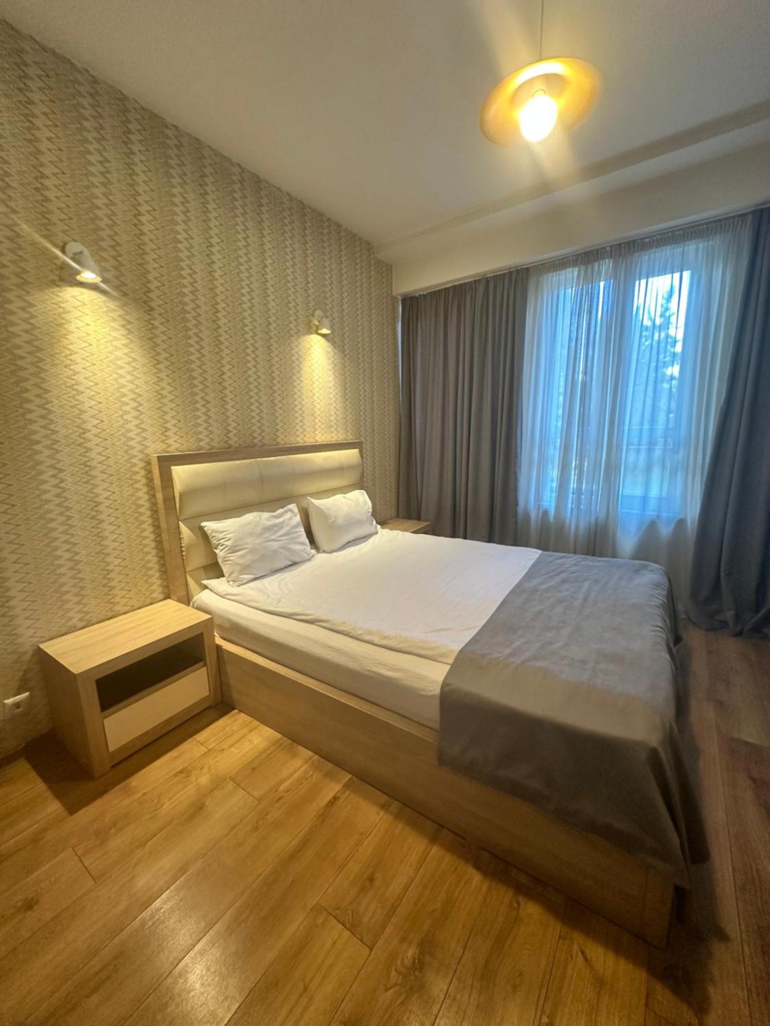 Hotel Lile Tbilisi ภายนอก รูปภาพ